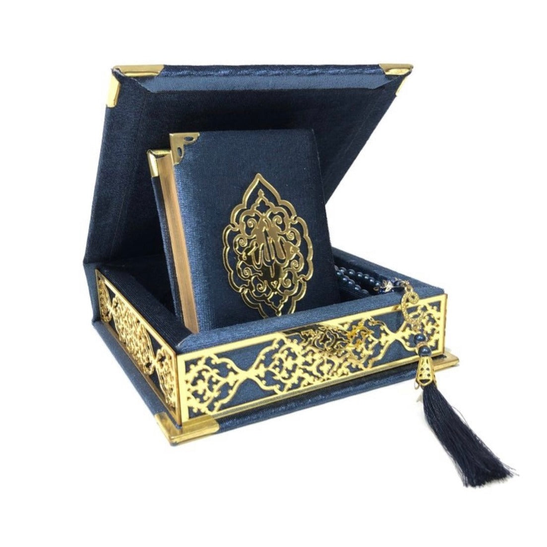 Idée cadeau Aid Eid. Coffrets Coran idéal à offrir dans des occasions comme le Ramadan. Coffret composé du saint Coran, de tapis de prière ( sejadda ), de foulard ( hijab ), et de Tasbih ( chapelet ). Religion Islam. Couleurs disponibles : blanc, rose, bleu, rouge, vert, noir... Livraison express à prix réduit.